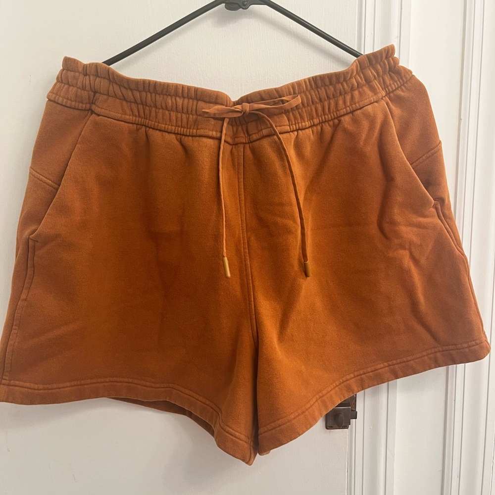 Lululemon sweat shorts women’s size 12